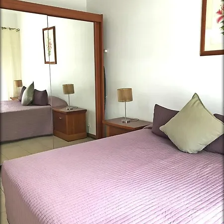 בית הארחה Residencial Mar Dos Acores 2*