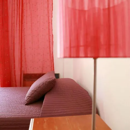 בית הארחה Residencial Mar Dos Acores 2*