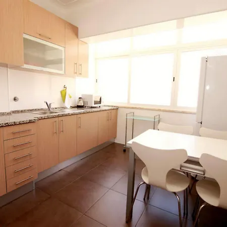 レジデンシャル マール ドス アソーレス ゲストハウス 2*