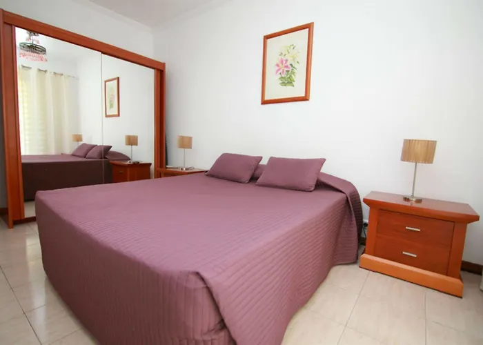 Residencial Mar Dos Acores 2*